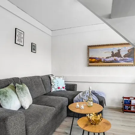 2 Bedroom In Lägenhet